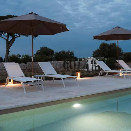 Trulli Vigna Lamafico & Pool 3* 폴리나노 아마레